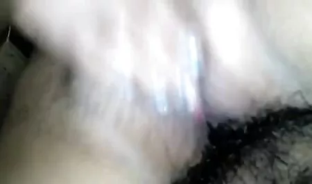 दादी एक ही समय में तीन हिंदी सेक्स पिक्चर सदस्यों के साथ काम कर सकती हैं