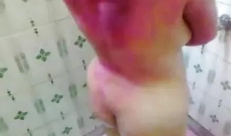 दीमा गंदा ने अपने सेक्सी मूवी पिक्चर हिंदी में शिकार को खींच लिया