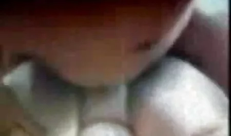 पति सेक्सी वीडियो पिक्चर सेक्सी ने अपनी पत्नी के लिए एक जोड़ा किराए पर लिया