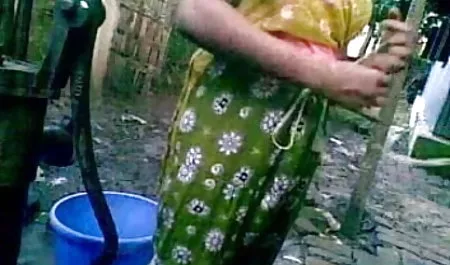 कुतिया अपने पैरों के सेक्सी वीडियो पिक्चर साथ उसके प्यारे डिक हस्तमैथुन करते हैं