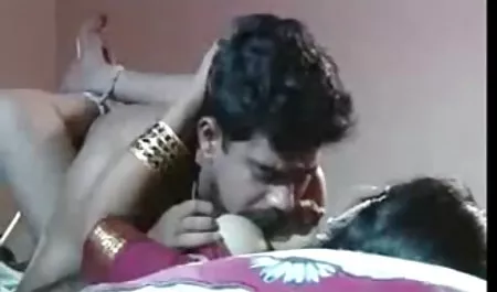 एक वीडियो गेम और लीक हुए शुक्राणु के दौरान एक लड़की सेक्सी वीडियो पिक्चर सेक्सी को गड़बड़ कर दिया