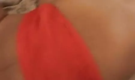 एक बड़े, मोटी सेक्सी पिक्चर सेक्स फिल्म डिक के साथ आबनूस एक युवा, सेक्सी श्यामला