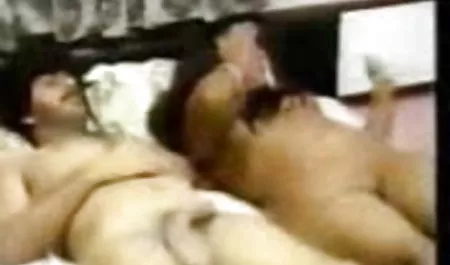 एक सेक्सी लैटिना लड़की को चोदना, उसे एक सार्वजनिक पिक्चर हिंदी में सेक्सी ग्रीन पार्क की सामान्य दैनिक यात्रा बनाना, वह वहाँ एक आकर्षक सुंदर आदमी से मिलती है और अधिक देर न करने के लिए, बस नीचे घुटने टेकती है और अपना मोटा लंड उसके मुँह में लेती है।