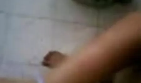 Domashka! एक साधारण रूसी लड़का तनाव में था, लेकिन उसने अपने लोचदार मुर्गा सेक्सी पिक्चर हिंदी मूवी को लड़की की तंग चूत में डाल दिया