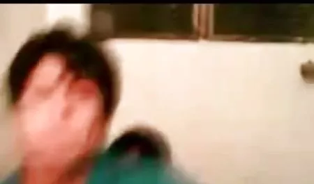 एक मोटी मुर्गा और बालों वाले अंडे के साथ नाइजर कैमरे सेक्सी हिंदी में पिक्चर पर हस्तमैथुन करता है