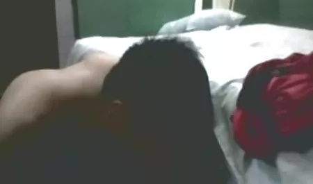 खूबसूरत काली औरत इंग्लिश सेक्सी पिक्चर वीडियो अपने प्रेमी का लंबा लंड चूसती है