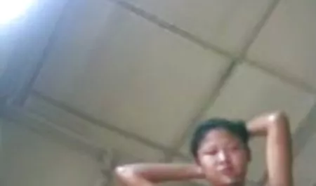 लाल मोज़ा में गोरा पूरी तरह हिंदी में सेक्सी पिक्चर फिल्म से एक डिक बेकार है