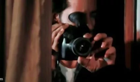 फायरिंग, मुंह में डिक और मेज पर ब्लू पिक्चर दिखाओ ब्लू पिक्चर हिंदी में कमबख्त