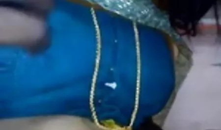 सुंदर श्यामला एक सेक्सी पिक्चर सेक्सी सेक्सी गुलाबी dildo के साथ हस्तमैथुन करता है