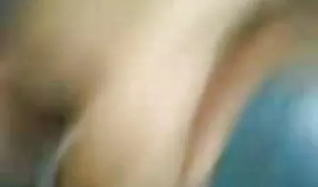 रेडहेड गर्ल बाथरूम में अपनी सेक्सी पिक्चर पिक्चर हिंदी में चूत को सहलाती है