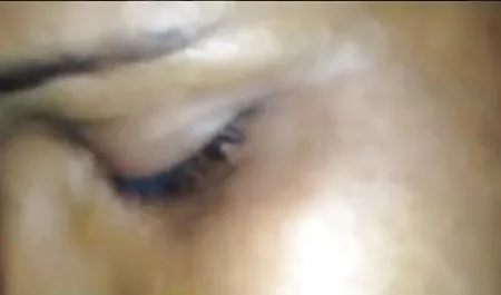 मैक्सिकन हर जगह वीडियो फिल्म सेक्सी हिंदी में खुद को सहलाता है