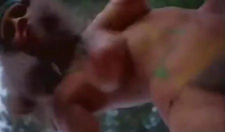 परिपक्व कुतिया ने नाई को हिंदी फिल्म हिंदी वीडियो सेक्सी कपड़े पहनाए और अपने पति को मुर्गा चूसा