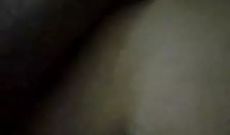 काली वीडियो पिक्चर सेक्सी कुतिया को गुदा प्रवेश मिला