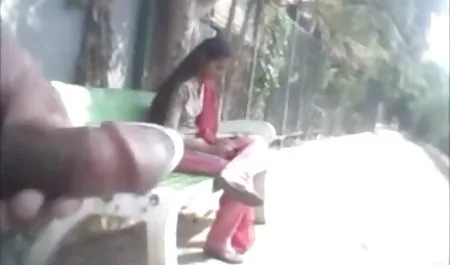 श्यामला गर्म हस्तमैथुन और उच्च गुणवत्ता वाले स्तन का प्रेमी है, वह अपनी उंगलियों हिंदी पिक्चर फिल्म वीडियो में सेक्सी से अपनी चूत को झटके देती है, जबकि उसके होंठ जवान के कठोर और उत्तेजित लिंग को सहलाने में व्यस्त हैं