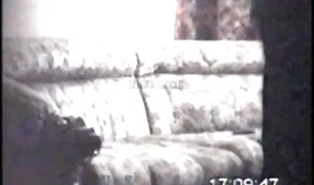 चिंतित sluts ने हिंदी ब्लू पिक्चर हिंदी ब्लू पिक्चर हिंदी एक लड़के के एक युवा डिक पर हमला किया