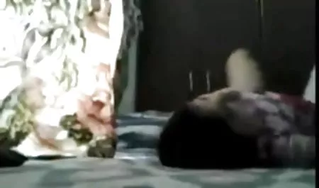 कैमरे पर फिल्माए गए विभिन्न सेक्सी पिक्चर वीडियो में दिखाइए पोज में कमबख्त