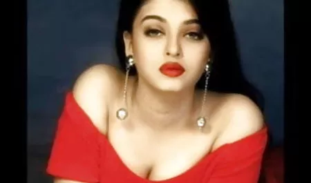 काले अंडरवियर में गोरा खुद सेक्सी वीडियो फिल्म पिक्चर को दर्शाता है