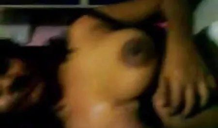 लड़के सेक्सी फिल्म हिंदी बीएफ ने अपने डिक को पॉलिश किया