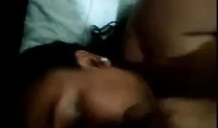 वह अपनी उंगलियों से प्यार करती है सेक्सी मूवी पिक्चर हिंदी