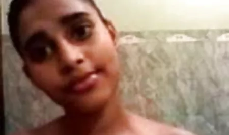 दो अजनबी एक कुतिया को चोदते हैं सेक्सी पिक्चर इन हिंदी