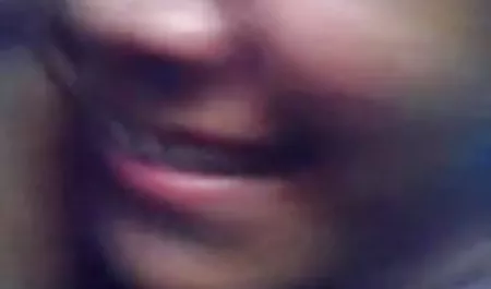 छोटे स्तनों के साथ ट्रान्स उसके हिंदी सेक्सी मूवी पिक्चर फिल्म बड़े मुर्गा हस्तमैथुन करता है। यह उसे उत्साह से हस्तमैथुन करता है, जबकि उसकी गांड में उंगली डालता है।