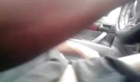 लाल बालों वाली जर्मन माँ कमबख्त के लिए एक डिक तैयार करती है, एक शुरुआत के लिए वह उसे अपने होंठ और चंचल जीभ के साथ उत्तेजित करती है, जिसके बाद वह अपने पैरों को फैलाती है और इस वजनदार उपकरण को हिंदी में सेक्सी पिक्चर दिखाएं अपने छेद में ले जाती है