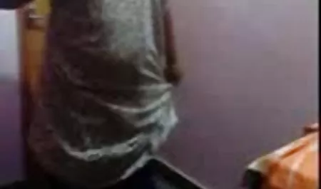 लैटिना कुछ हद तक चंचल क्लाइंट डिक को चूसती ब्लू पिक्चर ब्लू फिल्म हिंदी है