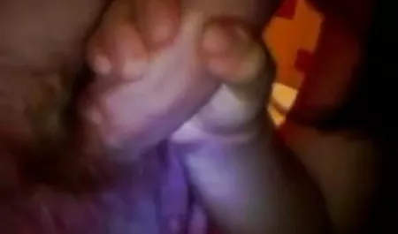 बस्टी ब्लोंडी हिंदी सेक्सी फिल्म हिंदी सेक्सी पिक्चर एक क्रस्टेशियन के साथ उठता है और दर्पण में दिखता है, जैसे एक गर्म पुरुष उसे पीछे से हथौड़ा मार रहा है