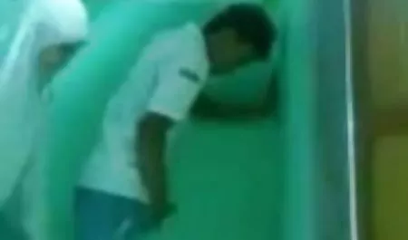 किशोर युगल पिक्चर फिल्म वीडियो सेक्सी एक छात्रावास में fucks