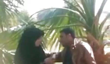 गोरा चूसा और एक आदमी के साथ हिंदी पिक्चर फिल्म सेक्सी वीडियो गड़बड़ कर दिया