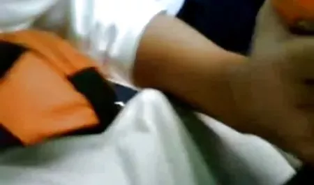 दो समलैंगिकों कैमरे पर हस्तमैथुन करते हैं सेक्सी पिक्चर हिंदी में