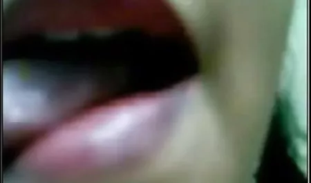 बड़े स्तन हिंदी पिक्चर हिंदी पिक्चर सेक्सी के साथ रेडहेड डिक बेकार है