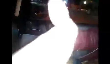 लोचदार सेक्सी पिक्चर वीडियो में वीडियो में लिंग पर मोटा गधा