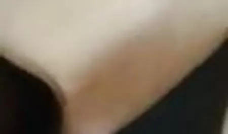 हॉर्नी जोसी एक आदमी का सपना देखती है जो पैंटी के जरिए अपनी चूत को सहलाती हिंदी पिक्चर सेक्सी वीडियो है