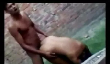 जर्मन गैंगबैंग प्रेमी हिंदी सेक्स पिक्चर दो sluts बकवास