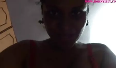 लिटिल बेब एक पिक्चर फिल्म वीडियो सेक्सी संकीर्ण गुदा में गड़बड़ हो जाता है और दर्द में कराहता है