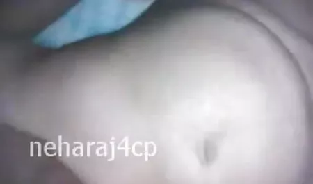 उसने जल्दी से ऑफिस सेक्स पिक्चर सेक्स फिल्म में लेटने की पेशकश की