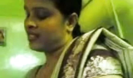 विश्व स्तन ट्रान्स टूर सेक्सी पिक्चर वीडियो में दिखाएं