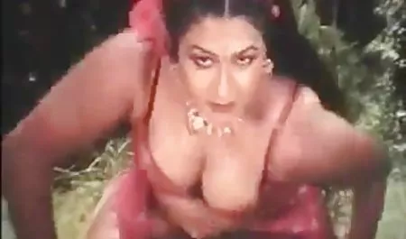 बेब के पास एक ऐसा गोल गधा है सेक्स पिक्चर वीडियो के साथ जो उस आदमी को उसे चोदने के लिए नहीं मिला