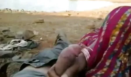 गोरा चूसता है और सेक्स पिक्चर चाहिए चेहरे पर शुक्राणु का एक हिस्सा प्राप्त करता है