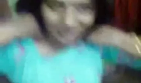 परिपक्व मोटी महिलाओं को एक आदमी के हिंदी पिक्चर वीडियो सेक्सी साथ चूसना और बकवास करना पसंद है