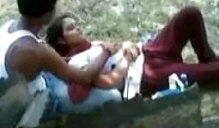 अंधेरे सेक्सी सेक्सी पिक्चर हिंदी में चमड़ी कुतिया डिक हस्तमैथुन करता है, और मुंह में मदद करता है