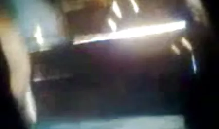 भावुक सेक्सी हिंदी इंग्लिश पिक्चर कुतिया उसके कमीने के एक सदस्य की सवारी करती है