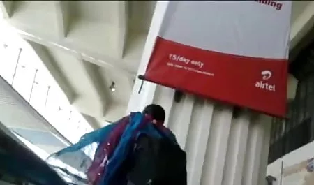 जॉन ने समुद्र तट पर मैरी की सेक्सी पिक्चर हिंदी में दिखाएं चुदाई की