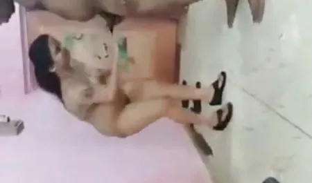 सुंदर श्यामला ने अपने प्रेमी को एक वीडियो संदेश रिकॉर्ड किया सेक्सी हिंदी में पिक्चर