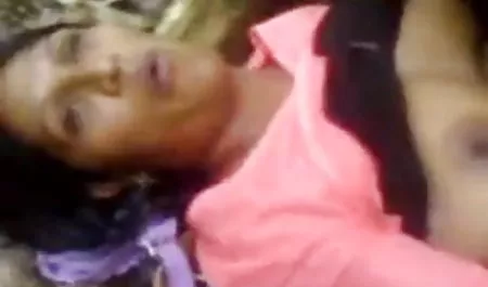 लॉन पर सेक्सी गोरा पेशाब हिंदी पिक्चर वीडियो सेक्सी