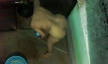 श्यामला उसे सुंदर गधा प्रदर्शित करता है वीडियो सेक्सी फिल्म हिंदी