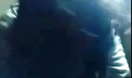 युवा कुतिया सेक्सी पिक्चर फिल्म हिंदी में एक डिक के लिए इंतजार कर बैठे