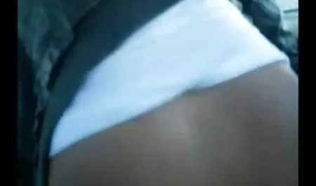 बड़े स्तन टिफ़नी के बीच कत्लेआम इंग्लिश पिक्चर हिंदी में सेक्सी डिक