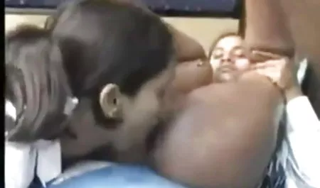 गोरा एक ककड़ी छीलकर खुद को हिंदी फिल्म पिक्चर सेक्सी गड़बड़ कर दिया